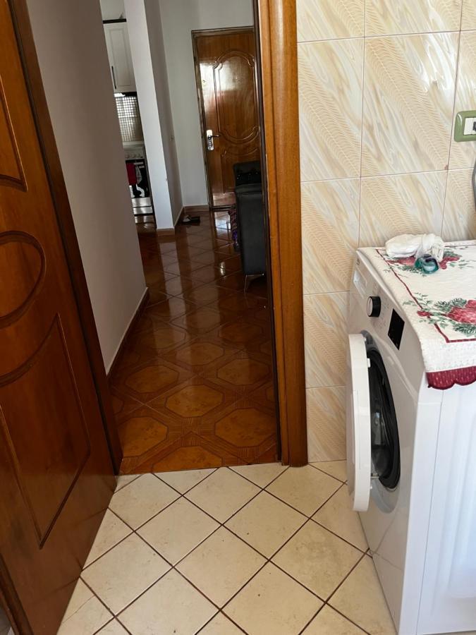 Appartamento Incantevole Con Posto Auto Privato Vlorë エクステリア 写真