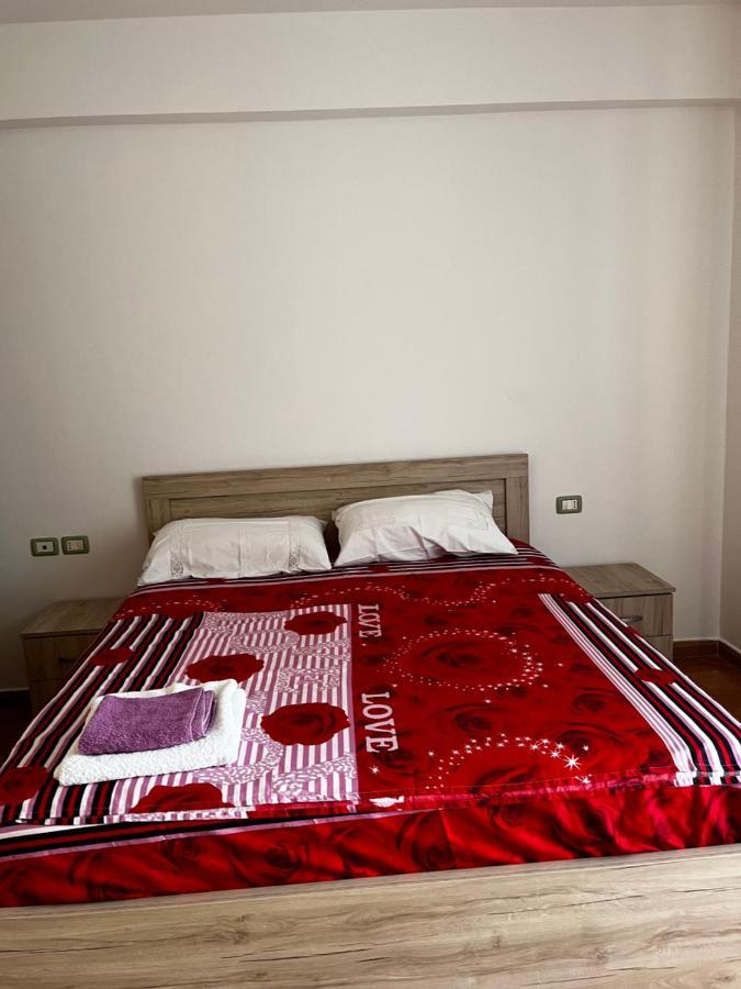 Appartamento Incantevole Con Posto Auto Privato Vlorë エクステリア 写真